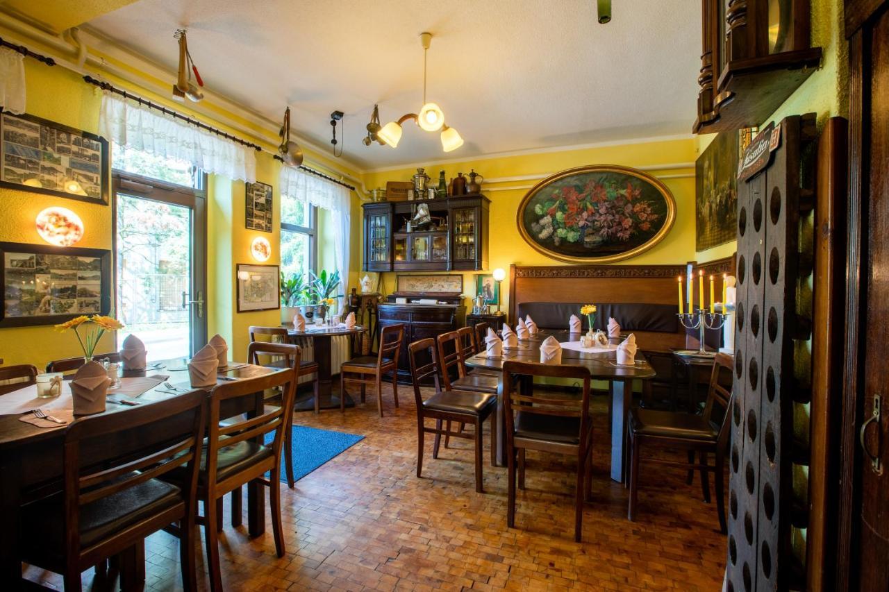 Hotel Brueckenschaenke Зебниц Екстериор снимка