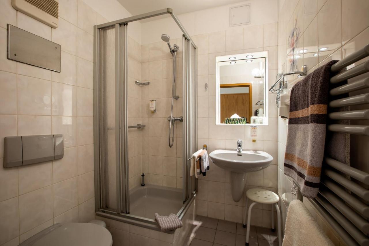 Hotel Brueckenschaenke Зебниц Екстериор снимка