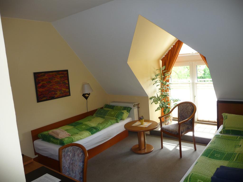Hotel Brueckenschaenke Зебниц Екстериор снимка